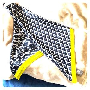 Vince Camuto mix pattern scarf